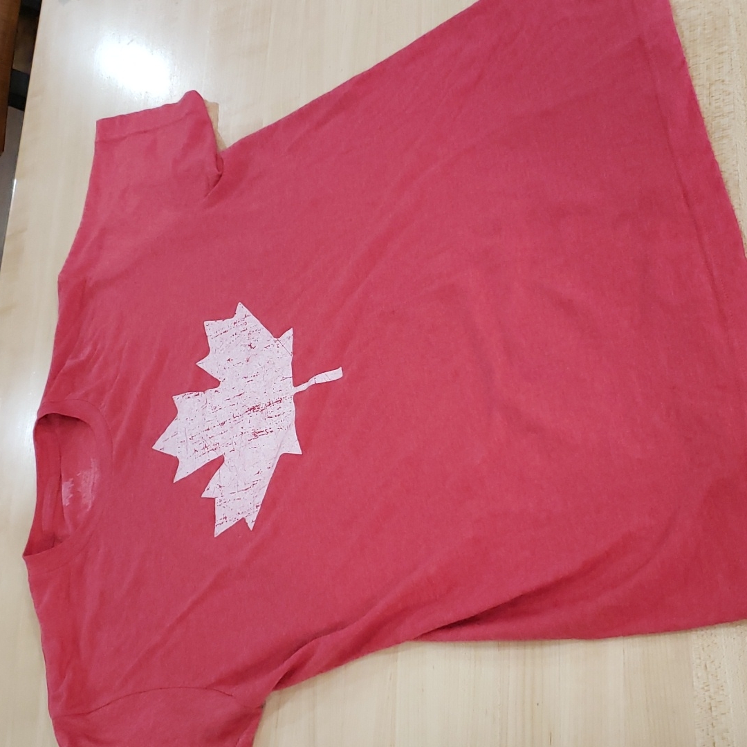 Canada Maple Leaf Tee